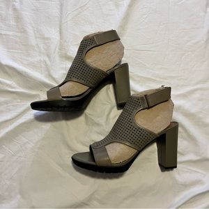 Clarks Pastina Lima Chunky Heel, size 8